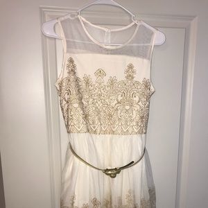 Girls Sleeveless Formal Ivory/Gold Dress